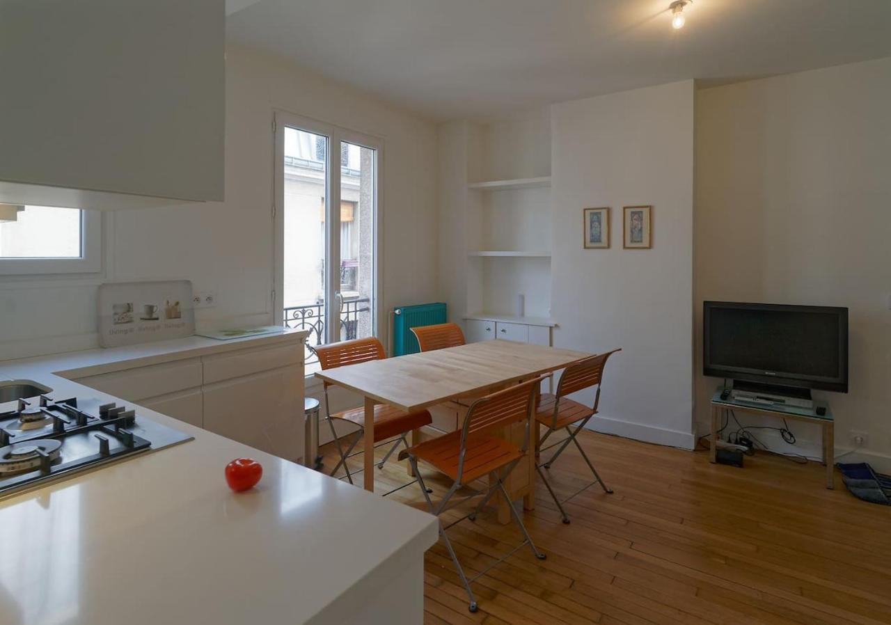 Quiet Apartment Near Montmartre Paris Eksteriør billede